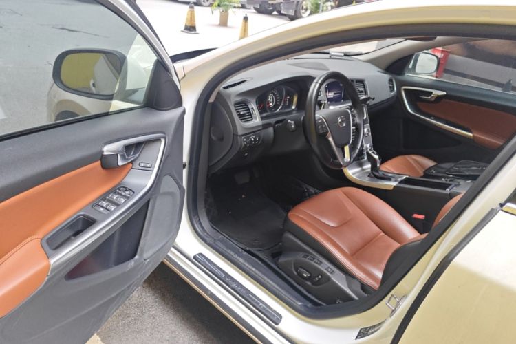 Used Volvo S60 2018 S60L T3 Smart Progress Edition