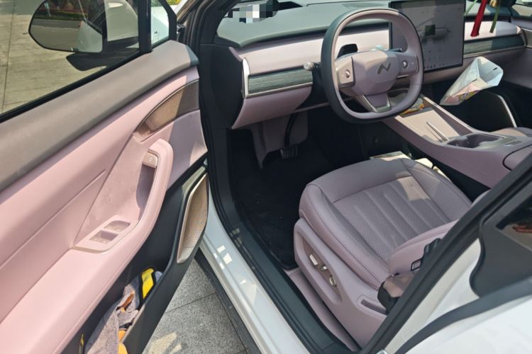 Used ONVO L60 2025 Model—60 kWh Rear-Wheel-Drive Version
