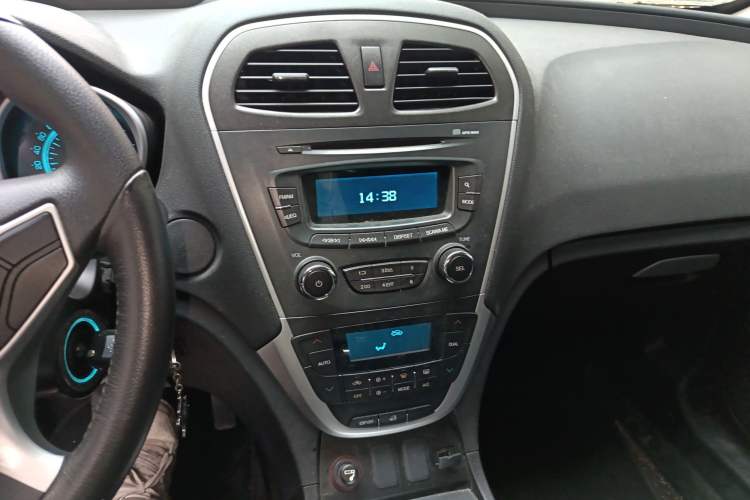 Used GAC Trumpchi GS5 2013 1.8T Automatic Two-Wheel Drive Elite Edition