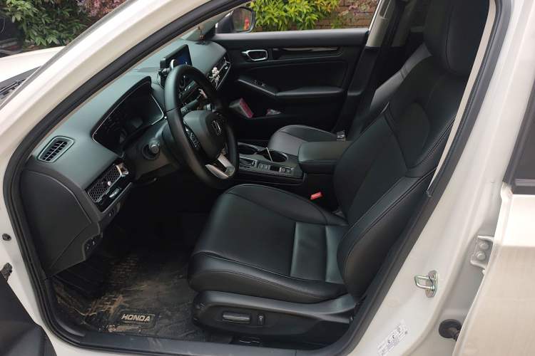 Used Honda Integra 2023 240TURBO CVT Smart Enjoyment Version Left Front Seat