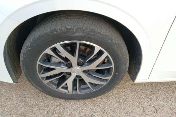 Used Geely Auto Emgrand 2023 4th Generation Champion Edition 1.5L CVT Luxury Model