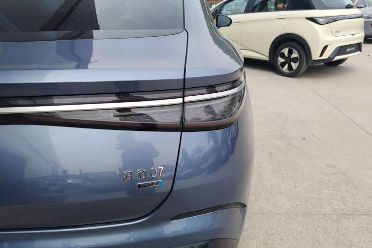 Used BYD Seal 07 DM-i 2025 Intelligent Driving Version DM-i 1.5L 125 km Prestige Edition Right Rear Taillight