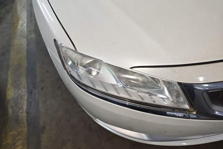 Used Geely Auto Emgrand GT 2015 2.4L Luxury Model Right Front Headlight