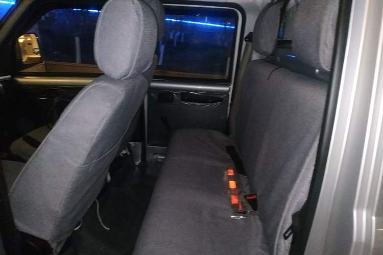 Used Wuling Rongguang Small Truck 2023 1.5L Double-Cab LAR
