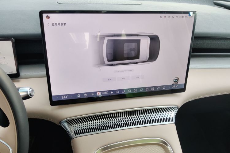 Used XPeng X9 2024 702 Ultra-Long Range Max
