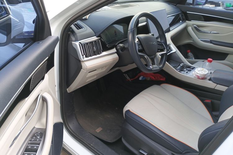 Used BYD Song PLUS New Energy 2023 Champion Edition DM-i 110KM Flagship PLUS
