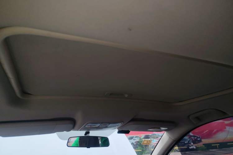 Used Dongfeng Fengon 580 2016 1.8L Manual Comfort Model Headliner