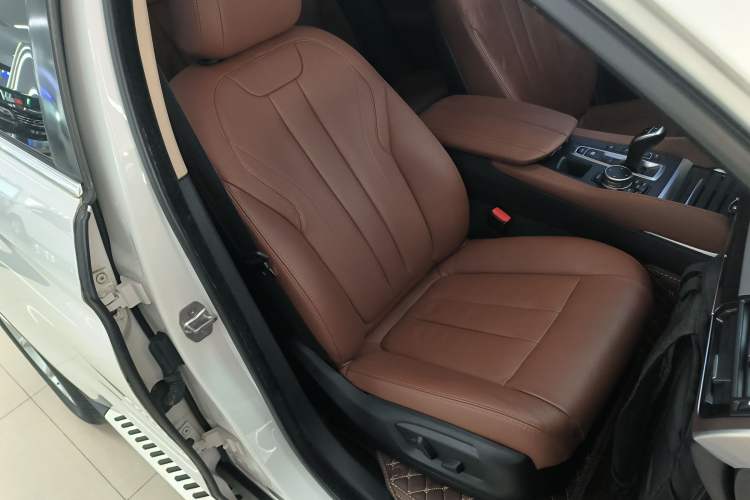 Used BMW X6 2015 xDrive35i Leading Model