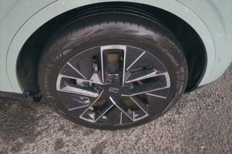 Used Avatr 11 2023 HarmonyOS Version Smart Enjoyment Upgrade Model 90-Degree Rear-Wheel Drive Edition