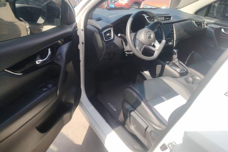 Used Nissan Qashqai 2022 2.0L CVT XV Smart Enjoyment Version Driver Seat