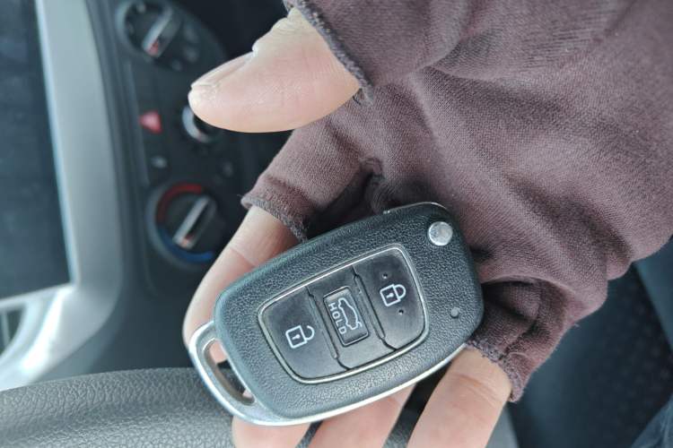 Used Hyundai Verna (new generation) 2016 1.4L Manual Cool Edition GLS