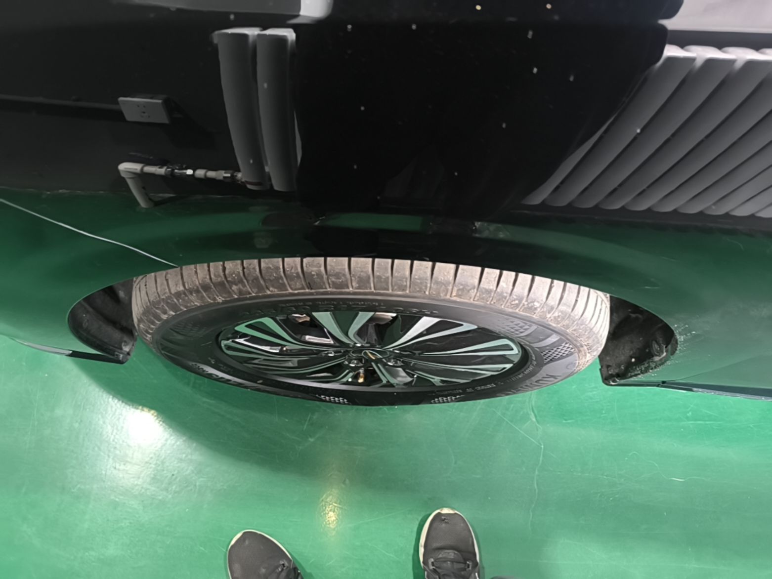 Hongqi HQ9 PHEV 2024 2.0T Four-Wheel Drive Business Edition — снимка 10
