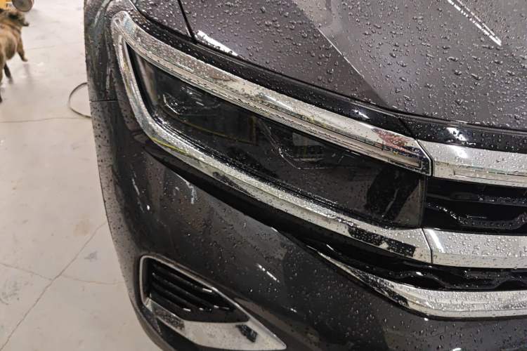 Used Volkswagen Talagon 2022 380TSI All-Wheel-Drive Luxury Prestige Pro 7-Seater Right Front Headlight