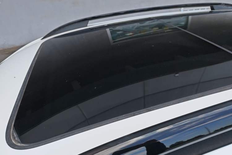 Used Roewe RX5 2023 PLUS 330TGI Automatic Trendsetting Smart Edition