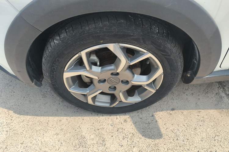 Used Geely Auto Vision X1 2017 1.3L Automatic Fun Edition Left Front Wheel Hub