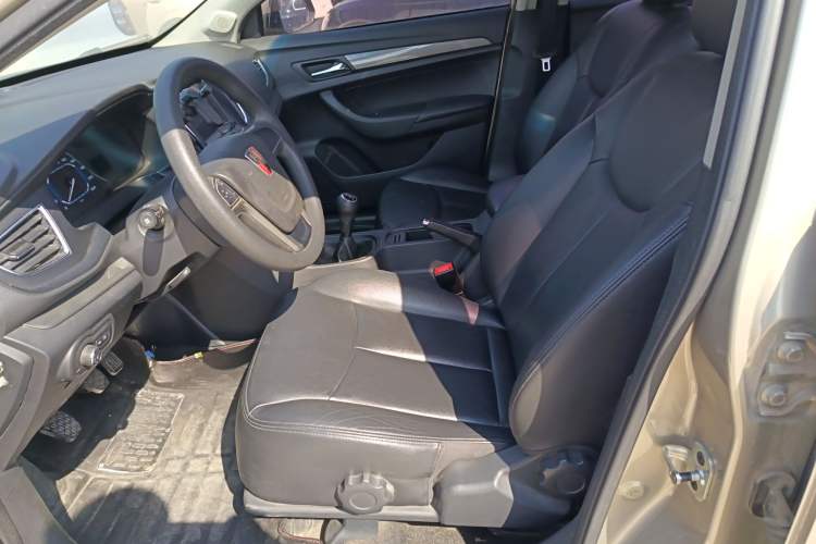 Used Roewe 360 2015 1.5L Manual Luxury Edition Left Front Seat