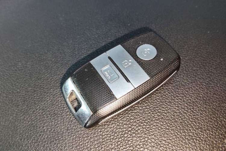 Used Kia KX5 2016 1.6T Automatic Two-Wheel Drive DLX Vehicle Key