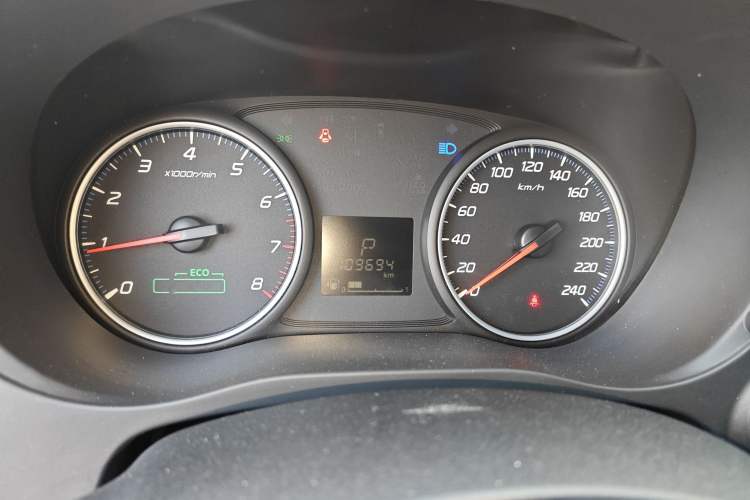 Used Mitsubishi Outlander 2018 2.0L Two-Wheel Drive Glory Edition 5 Seats
