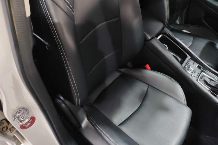 Used Mazda Mazda 3 Axela 2017 Sedan 1.5L Automatic Luxury Model Emission Standard China V
