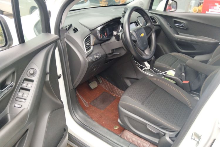 Used Chevrolet Trax 2018 330T Automatic Two-Wheel Drive Elite Model Driver Seat