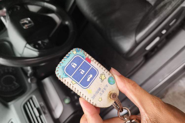 Used Honda CR-V 2012 2.4L four-wheel drive luxury version
