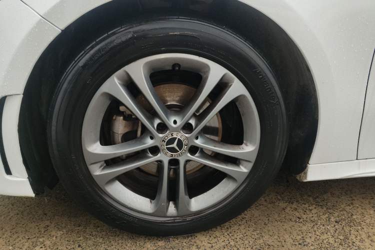 Used Mercedes-Benz A-Class 2021 A 180 L Sport Sedan Left Front Wheel Hub