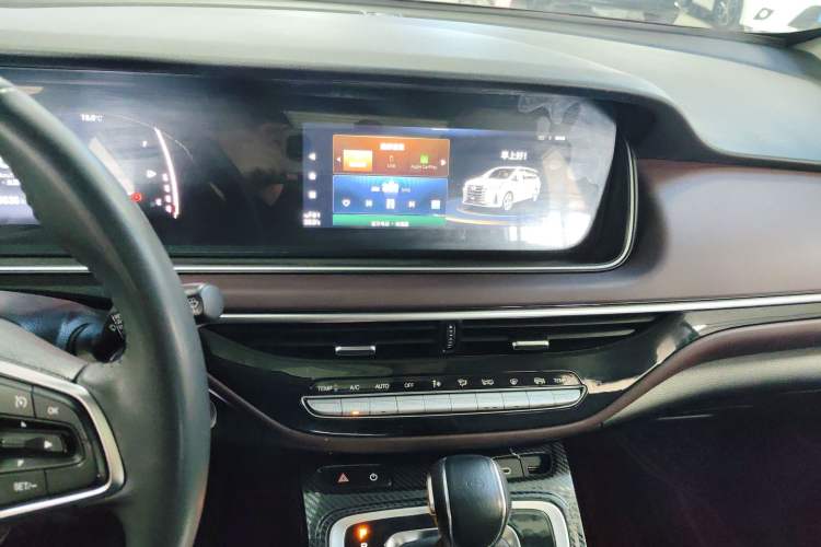 Used GAC Trumpchi M6 2023 PRO 270T DCT Luxury Edition
