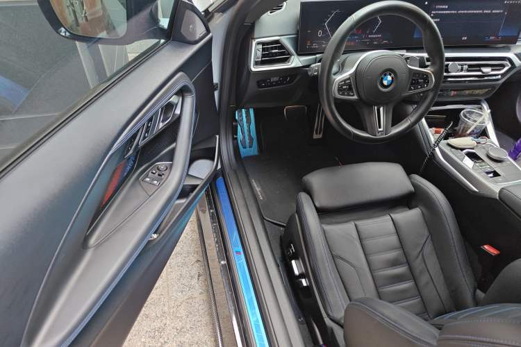 Used BMW 2 Series 2023 M240i Driver Seat