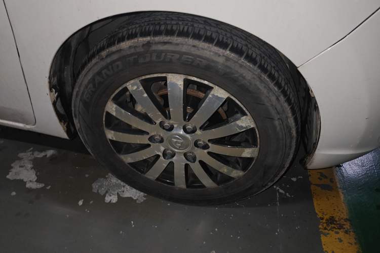 Used SAIC MAXUS G10 2014 2.0T Automatic Luxury Executive Edition