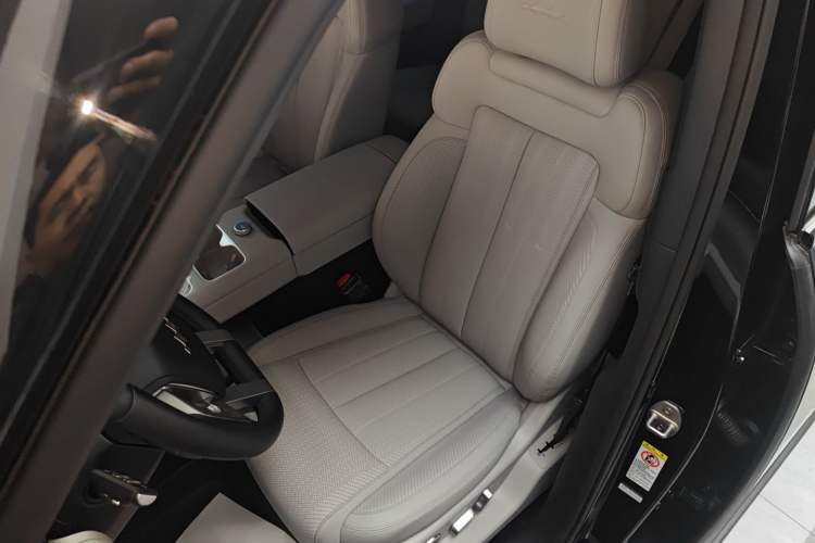 Used Formula Leopard Tai 7 2025 Model 190 km Four-Wheel Drive Max Edition Left Front Seat