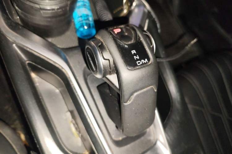 Used Haval H5 2023 2.0T Automatic All-Wheel Drive LinkedIn Gasoline Gear Lever