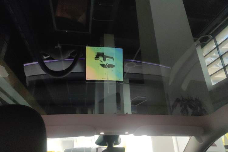 Used Tesla Model Y 2024 Long-Range All-Wheel-Drive Version
