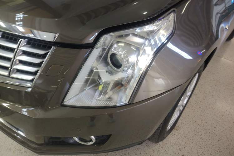 Used Cadillac SRX 2015 3.0L Elite Model