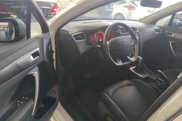 Used DS 5LS 2016 1.6T Style Edition THP160