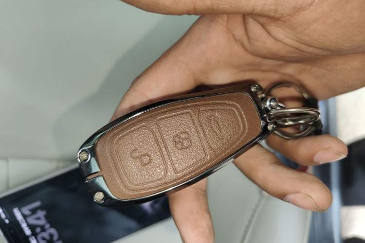 Used Ford Mondeo 2010 2.3L Luxury Version