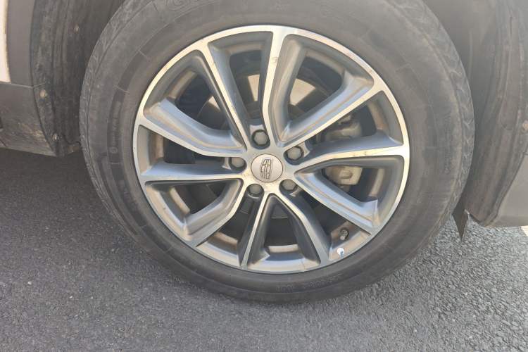 Used Geely Auto Emgrand X7 Sport 2018 1.8TD Automatic Two-Wheel Drive Smart Connect 4G Internet Edition