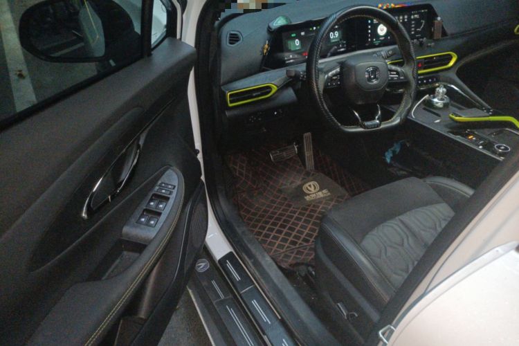 Used CHANGAN UNI-T 2022 1.5T Prestige Version Driver Seat