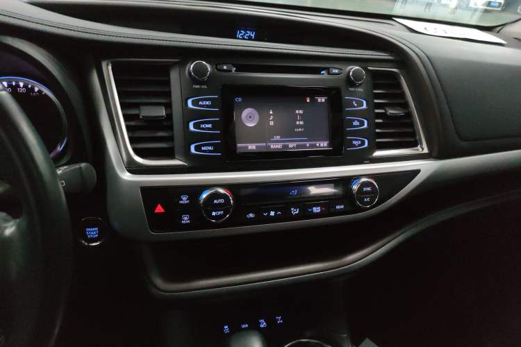 Used Toyota Highlander 2018 2.0T Four-Wheel Drive Luxury Edition 7 Seats China V Emission Standard