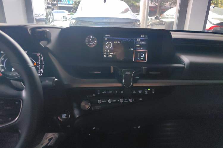 Used Lexus ES 2020 200 Excellence Edition Audio And AC Panel