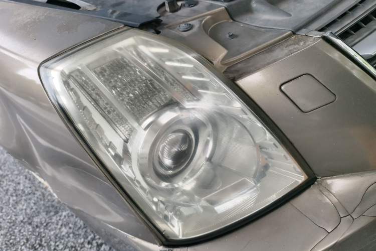 Used Cadillac SLS Seville 2011 2.0T Luxury Edition Right Front Headlight