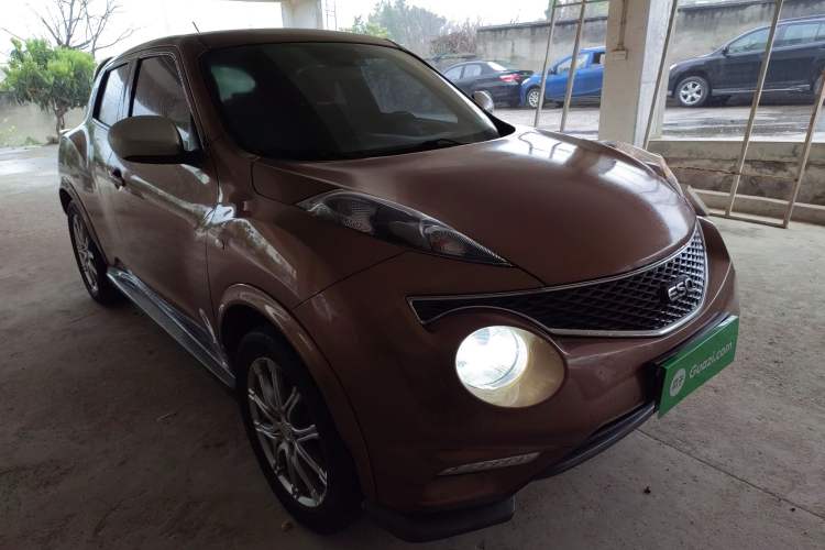 Used Infiniti ESQ 2014 1.6L Spontaneous Edition
