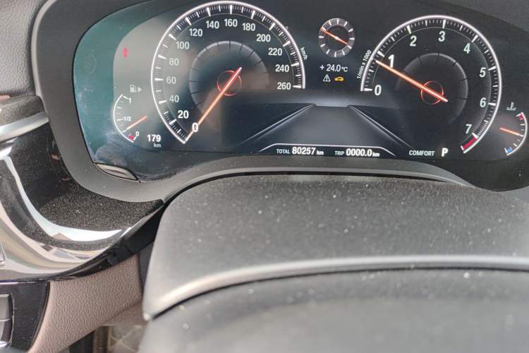 Used BMW 5 Series 2019 Restyled 525Li M Sport Package Odometer Close Up