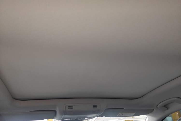 Used Volkswagen T-ROC 2021 280TSI DSG Two-Wheel Drive Elite Connect Edition