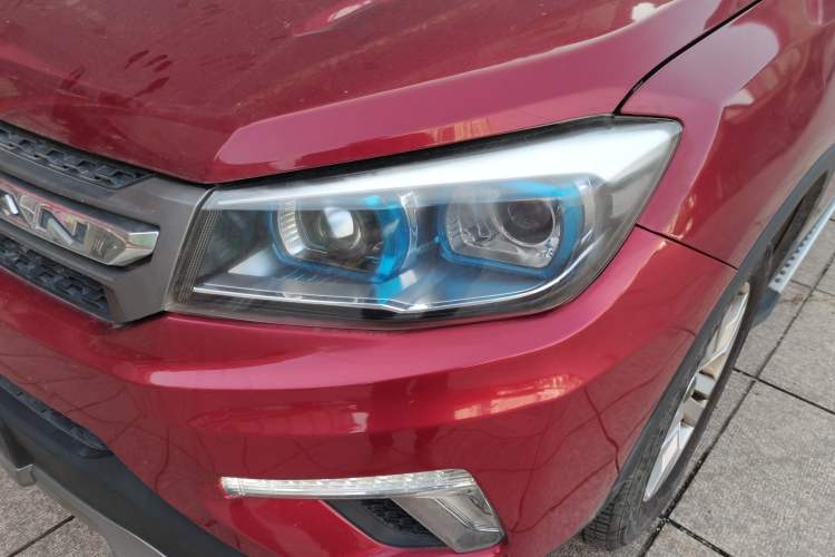 Used Changan CS75 2017 Shangkui Edition 1.5T Manual Fengxiang Model