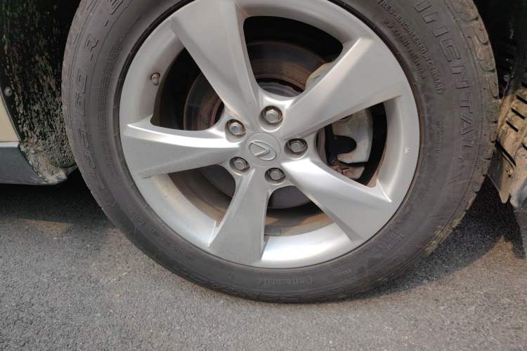 Used Lexus RX Classic 2013 270 Elite Edition Right Front Wheel Hub