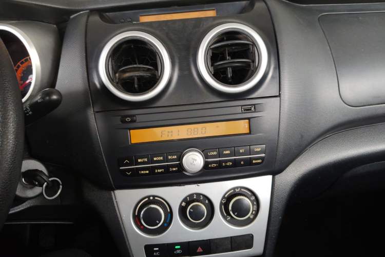 Used CHANGAN KAICHENG Ounuo S 2017 1.5L Jinouno Base Model Audio And AC Panel