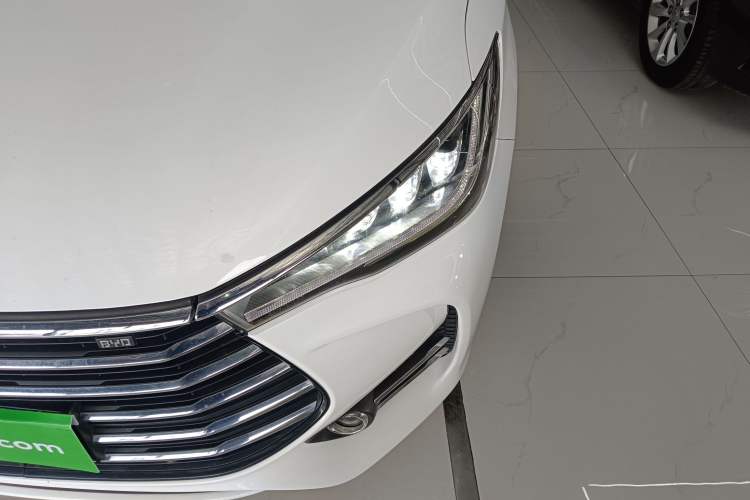 Used BYD Song MAX 2019 1.5T Automatic Smart Connect ZhiLian RuiDong 6-Seater China V Standard Left Front Headlight