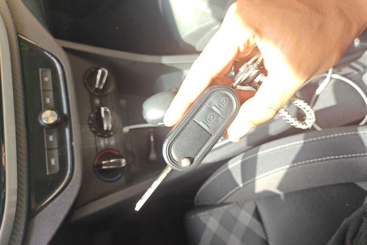 Used MG 3 2017 1.5L Automatic Smart Connect Luxury Edition Vehicle Key