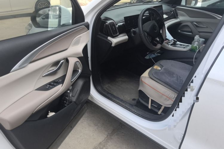 Used BYD Song Pro New Energy 2024 HONOR Edition DM-i 71KM Navigation Model
