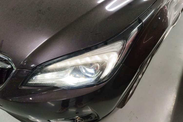 Used Buick Envision 2018 28T Four-Wheel Drive Elite Version